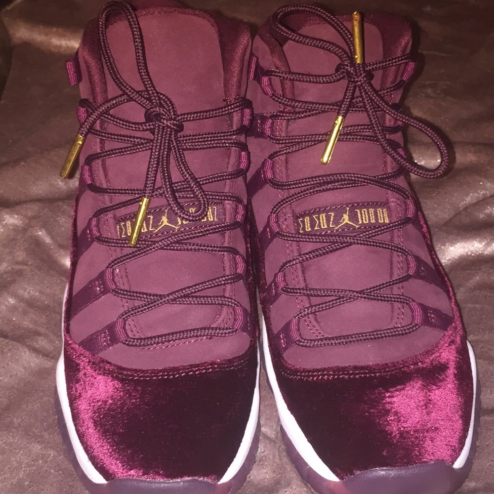 Velvets‼️Size 5.5